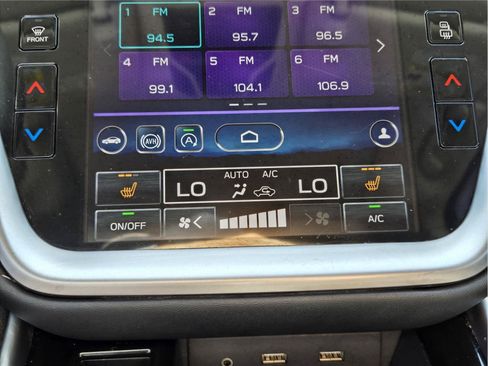 Used 2020 Subaru Outback Limited w/ Popular Package #2 AWD/4WD image 17