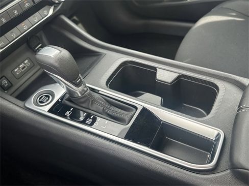 Certified 2025 Nissan Sentra SV w/ Lighting Package image 9