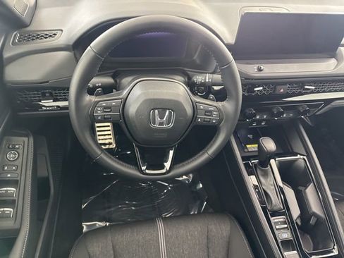 Used 2025 Honda Accord Sport image 29
