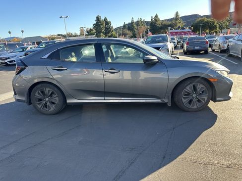 Used 2019 Honda Civic EX image 5