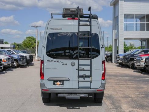 Used 2021 Mercedes-Benz Sprinter 2500 image 8