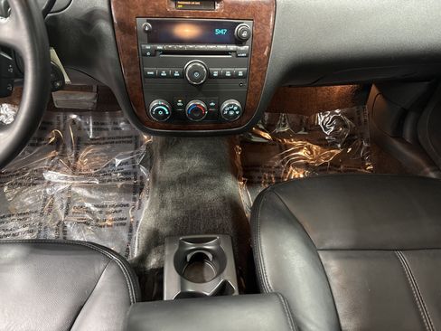 Used 2011 Chevrolet Impala LS image 14