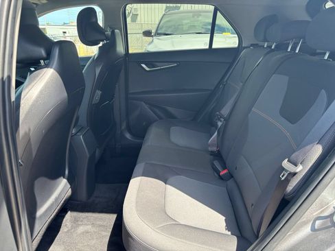 Used 2026 Kia Niro LX FWD image 23