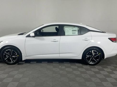 New 2025 Nissan Sentra SV image 7