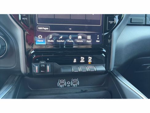 Used 2026 RAM 1500 Big Horn AWD/4WD image 16