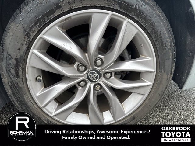 Certified 2019 Toyota Avalon XLE w/ Moonroof Package FWD image 5