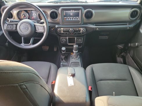 Used 2022 Jeep Gladiator Sport image 14