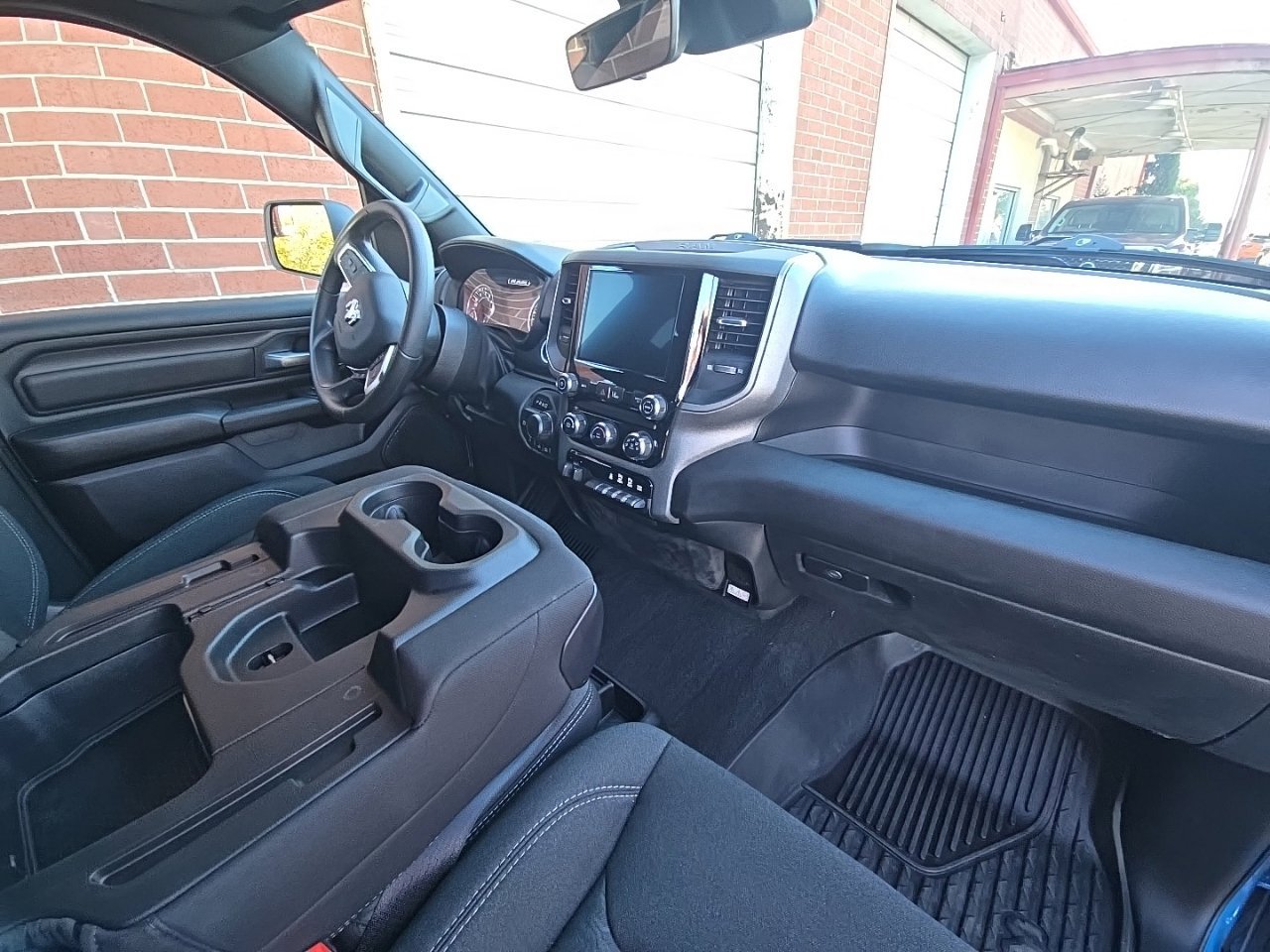 Used 2025 RAM 1500 Warlock AWD/4WD image 26