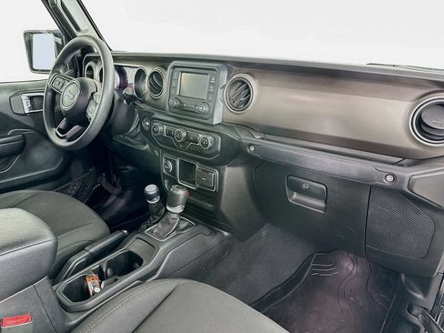 Certified 2020 Jeep Gladiator Sport AWD/4WD image 35