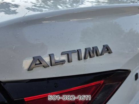 Certified 2025 Nissan Altima 2.5 SV FWD image 13