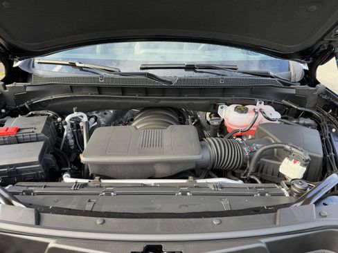 New 2026 Chevrolet Suburban Premier image 39