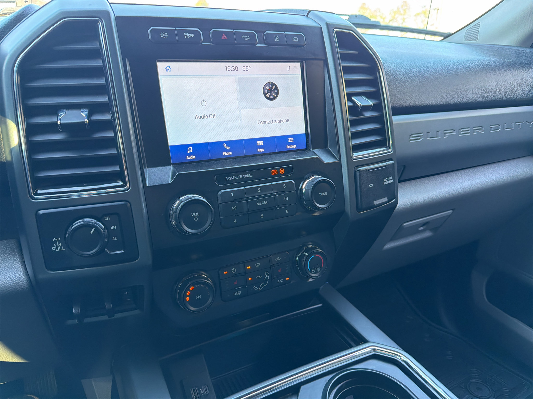 Used 2020 Ford F250 XLT w/ XLT Premium Package AWD/4WD image 28