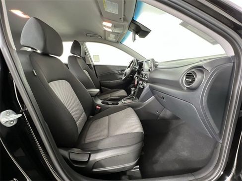 Used 2019 Hyundai Kona SE w/ Cargo Package image 27