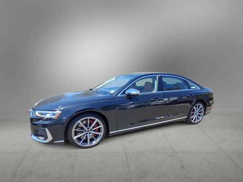 Used 2023 Audi S8 AWD/4WD image 4