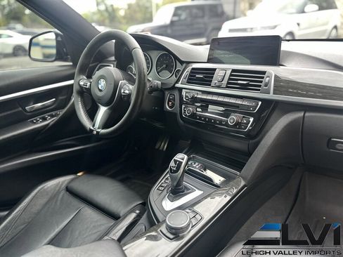 Used 2017 BMW 340i xDrive Sedan image 19