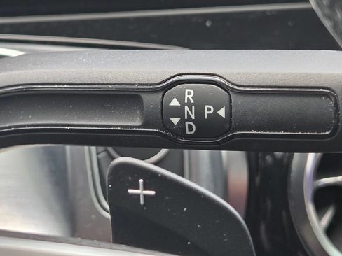 Used 2021 Mercedes-Benz GLB 250 4MATIC image 36