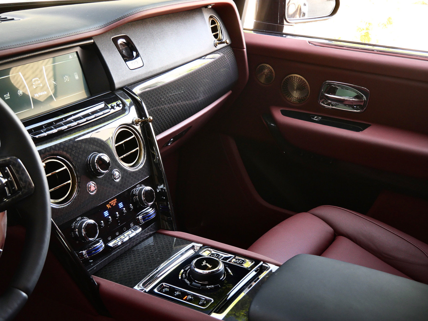 Used 2023 Rolls-Royce Cullinan Black Badge w/ Driver's Package AWD/4WD image 30