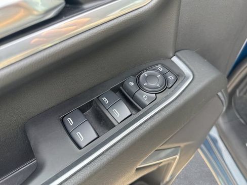 Used 2025 Chevrolet Silverado 2500 LT w/ Convenience Package AWD/4WD image 13