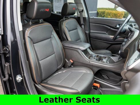 Used 2021 GMC Acadia AT4 w/ Technology Package image 9