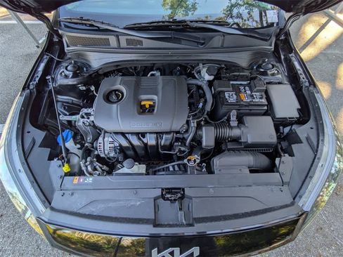 Used 2024 Kia Forte LXS image 12