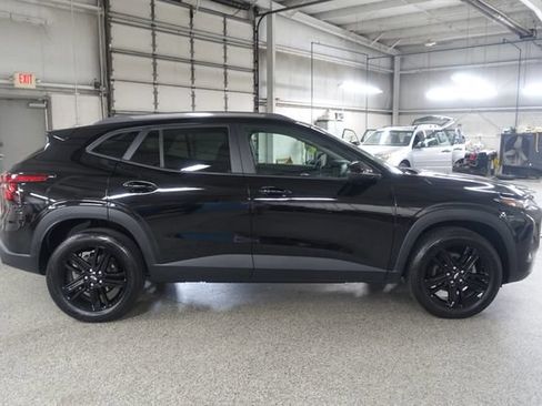 Used 2025 Chevrolet Trax ACTIV w/ Driver Confidence Package FWD image 8