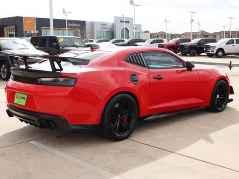 Used 2018 Chevrolet Camaro ZL1 image 7
