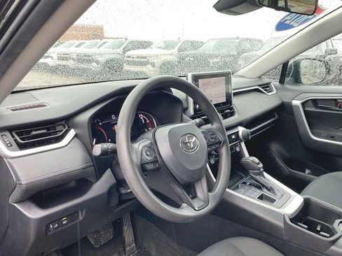 Used 2024 Toyota RAV4 LE image 10