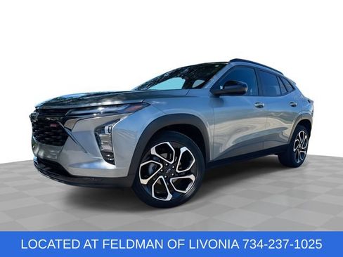 Used 2024 Chevrolet Trax RS w/ Sunroof Package FWD image 1