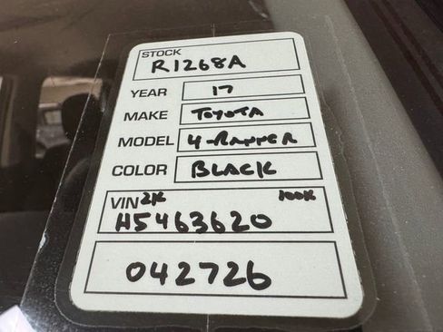 Used 2017 Toyota 4Runner SR5 AWD/4WD image 24