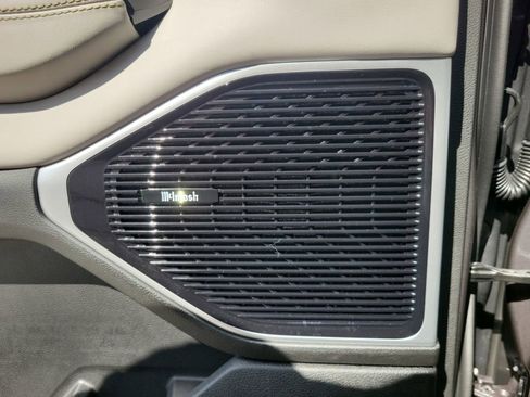 New 2025 Jeep Wagoneer Series III w/ Quick Order Package 25C Super image 18