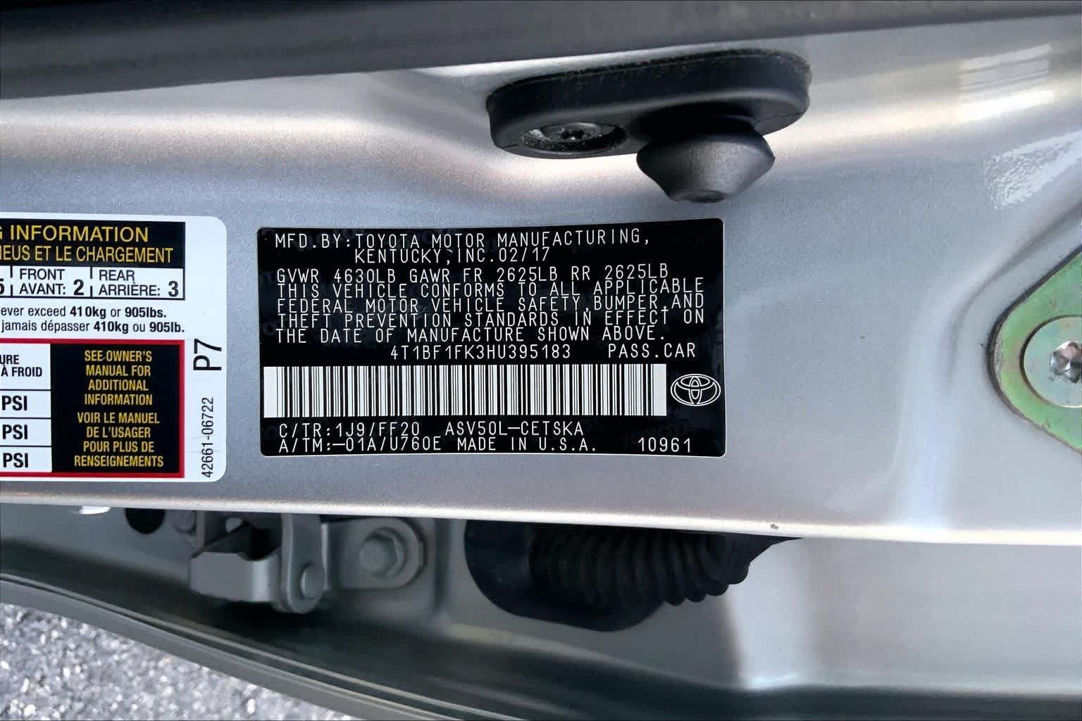 Used 2017 Toyota Camry SE w/ Moonroof Package FWD image 29