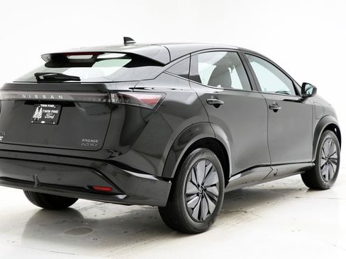 Used 2024 Nissan Ariya AWD image 9