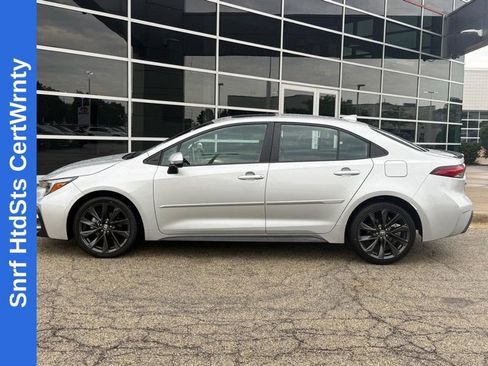 Used 2024 Toyota Corolla XSE FWD image 6