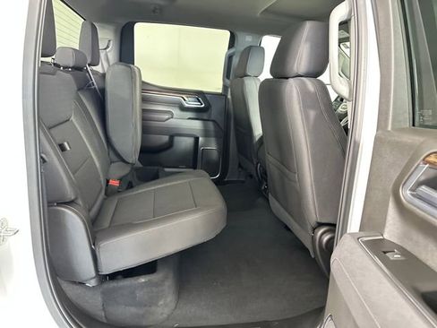 New 2025 GMC Sierra 1500 Elevation image 27