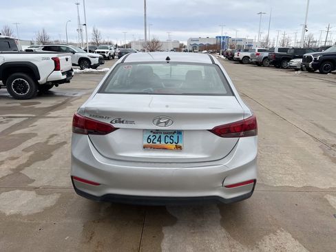 Used 2018 Hyundai Accent SE image 4