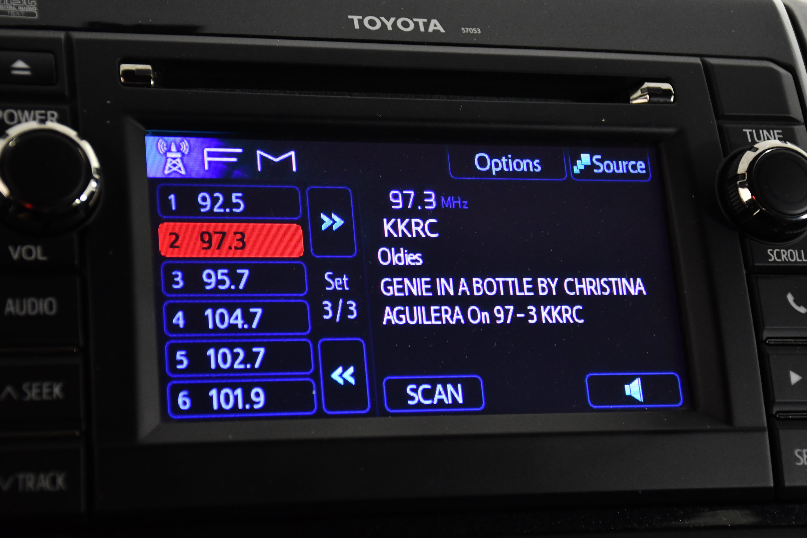 Used 2013 Toyota Tacoma 4x4 Double Cab w/ TRD Off-Road Pkg image 29