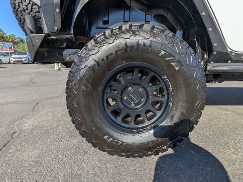 Used 2015 Jeep Wrangler Unlimited Rubicon image 43