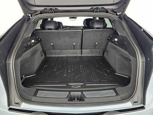 New 2026 Cadillac Lyriq V image 15