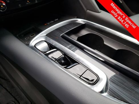 Used 2024 Buick Enclave Essence w/ Sport Touring Edition AWD/4WD image 23