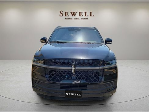 New 2025 Lincoln Navigator L Reserve w/ Jet Appearance Package image 8