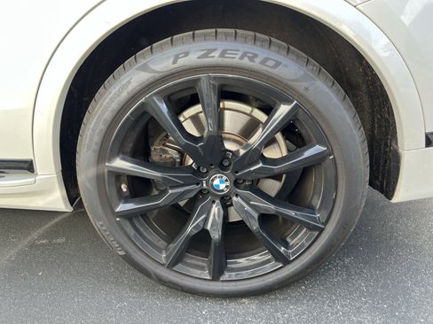 Used 2023 BMW X7 xDrive40i w/ Executive Package AWD/4WD image 13