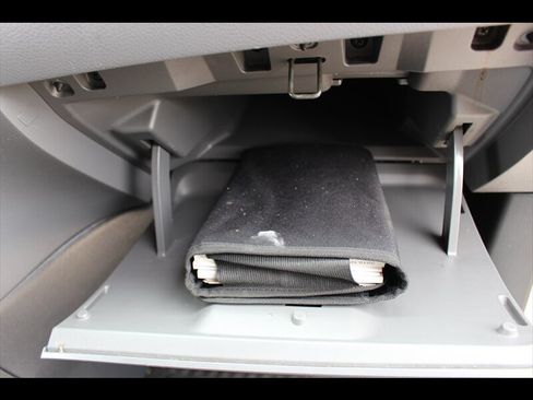 Used 2016 Nissan NV200 S FWD image 25