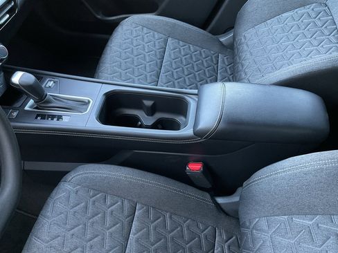 Used 2025 Nissan Kicks SV image 33