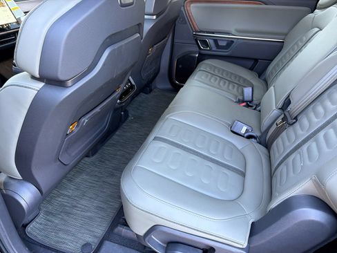 Used 2023 Rivian R1S Adventure AWD/4WD image 11