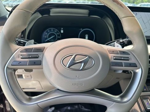 Used 2024 Hyundai Palisade Limited AWD/4WD image 19