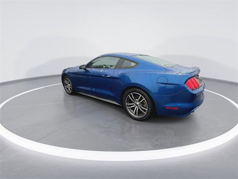 Used 2017 Ford Mustang Coupe image 6