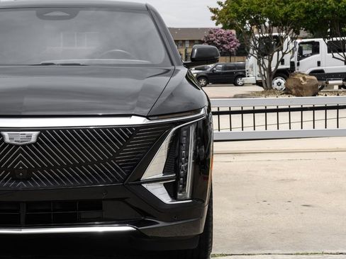 Used 2024 Cadillac Lyriq Luxury RWD image 47