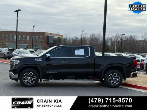 Used 2023 GMC Sierra 1500 SLT w/ SLT Premium Package image 4