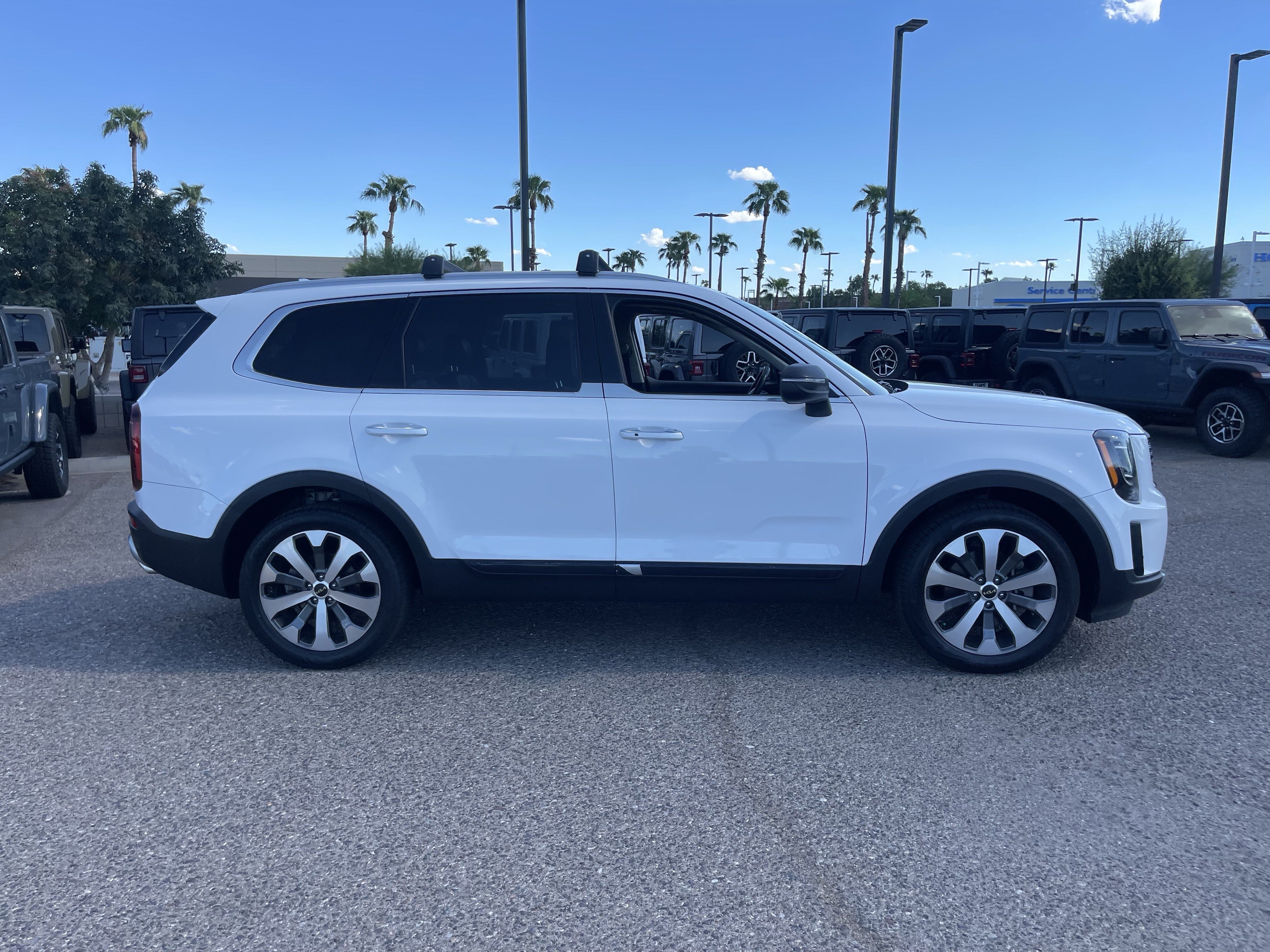 Used 2021 Kia Telluride S FWD image 6