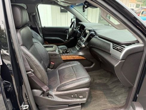 Used 2015 Chevrolet Suburban LTZ AWD/4WD image 10